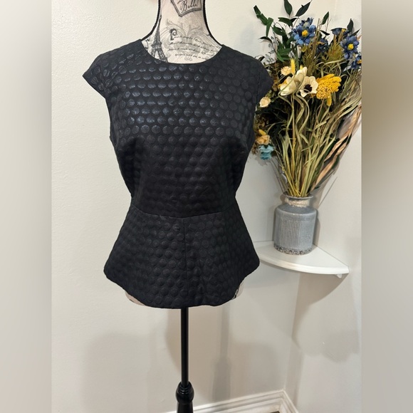 Vince Camuto Black Cap Sleeve Peplum Blouse size 4 - Picture 1 of 8